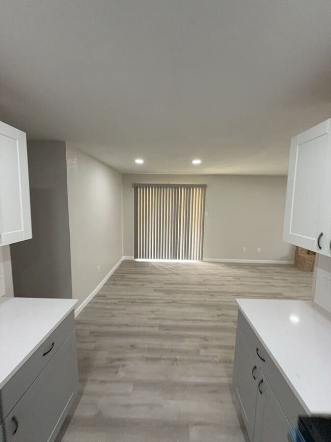 Photo - AVAILABLE NOW - (SECTION 8 ACCEPTED)