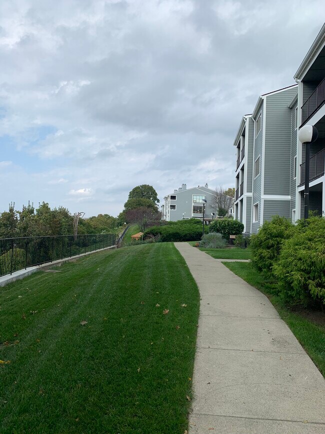 Photo - 24 Hudson Point Ln Unidad 24