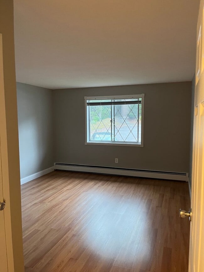 Photo - 17 Silvestri Cir Unit 11