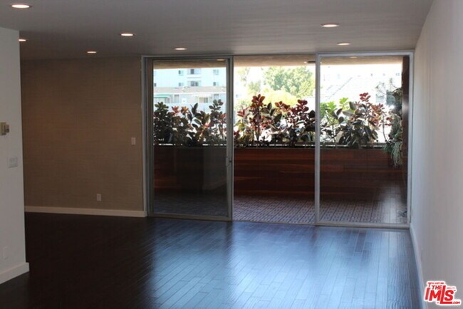 Photo - 11044 Ophir Dr Unidad 401