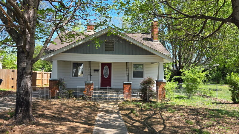 Photo - 2634 Barton Street