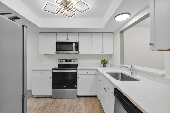 Building Photo - Exceptional two-bedroom, two-bath property... Unit 2517-108 Rental