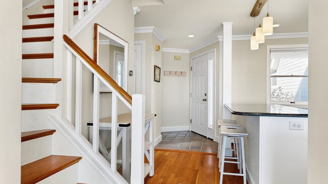 Photo - 47 King St Unit #2