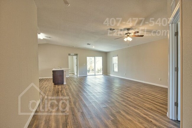 Photo - 2915 45th St SW