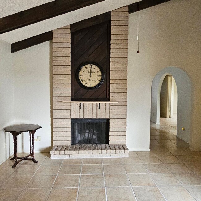 Photo - Yuma Corona for Rent!