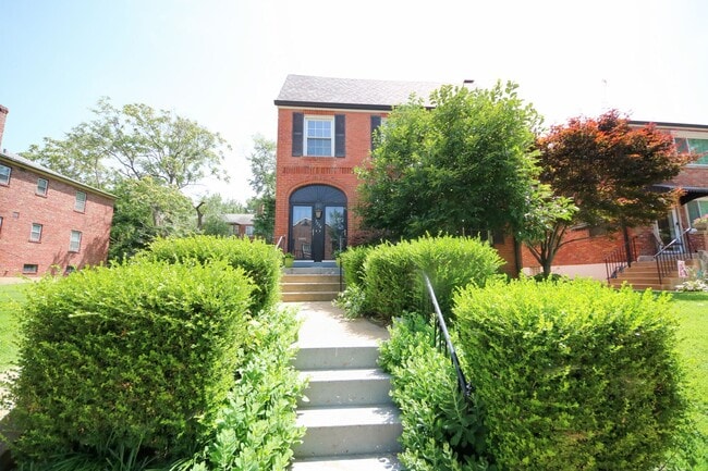 Photo - 7334 Tulane Ave Unidad 2nd Flr