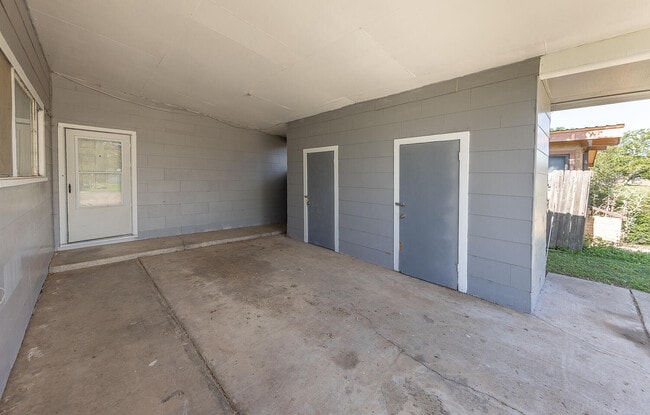 Photo - 4409 44th St