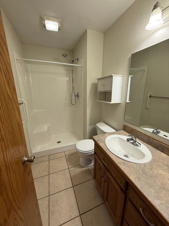 Photo - BEAUTIFUL 3 BEDROOM / 2 BATHROOM HOUSE IN ORONGO MO!! with a additional office room!!!