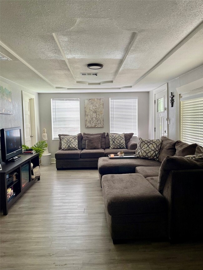 Building Photo - 500 N 8th St