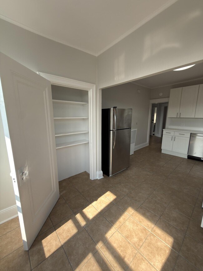 Photo - 34-37-37 9th St Unit 3