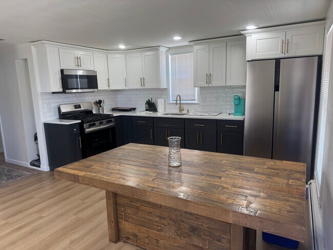 619 N Trenton Ave Unit 1