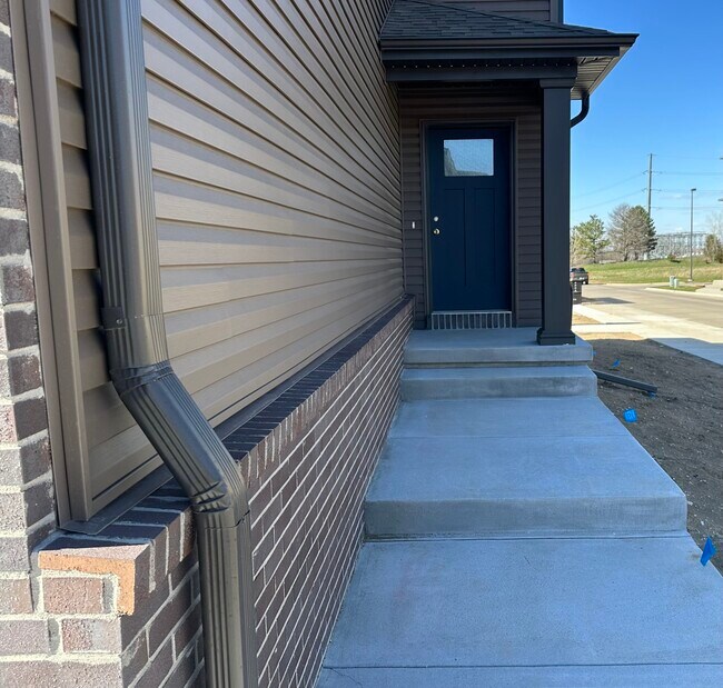 8230 Ventura Pl Townhome Townhome Rental in Lincoln NE