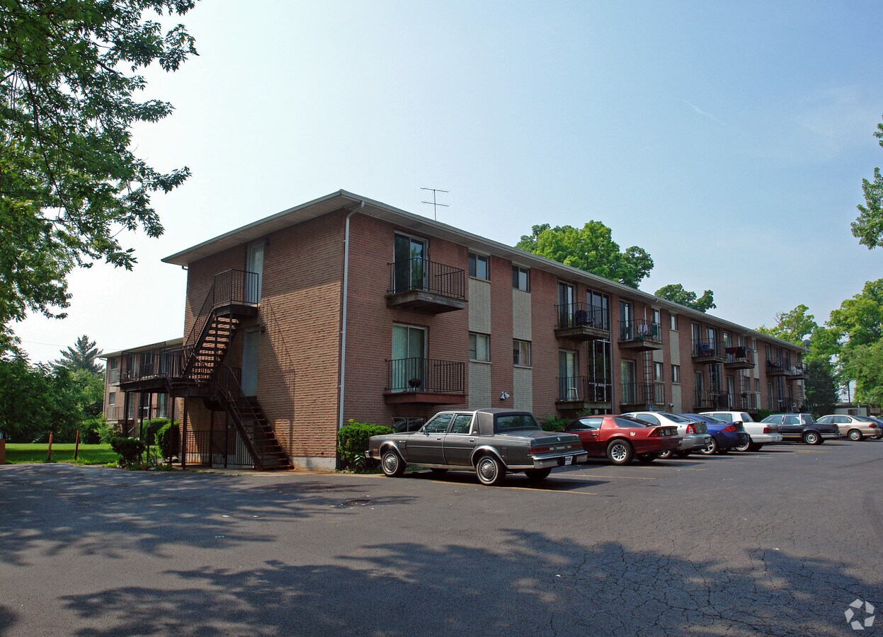 Crescent Arms Apartments - Crescent Arms Apartments