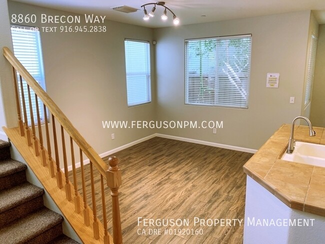 Photo - 8860 Brecon Way