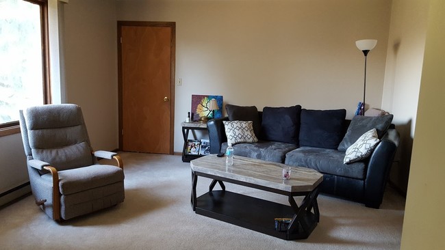 Photo - 305 Zuider Zee Dr SE Unidad 1