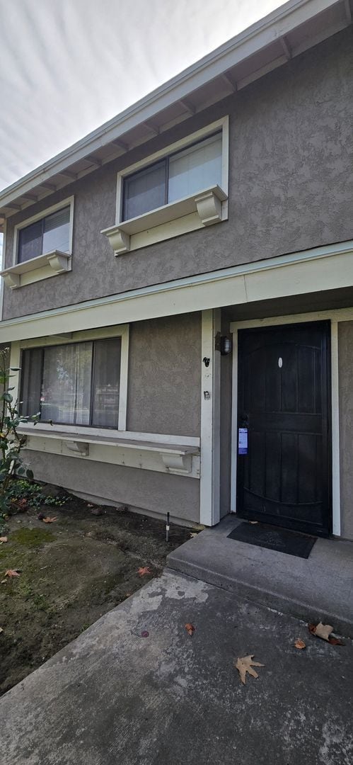 Photo - ***COMING SOON***Beautifully Maintained & Convenient Townhome