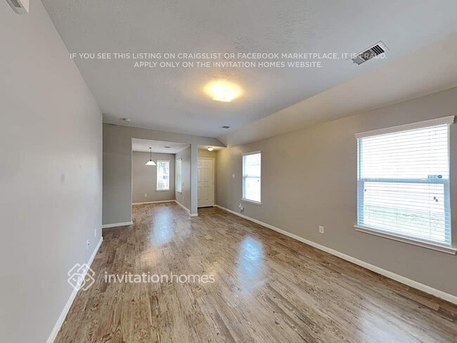 Photo - 19218 Sandelford Dr