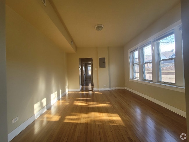Building Photo - 1645 W 80th St Rental