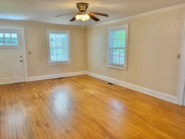 Photo - 104 S Fort St