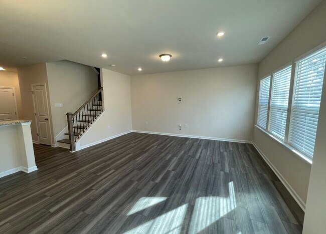 Photo - 228 Ribbon Rail St