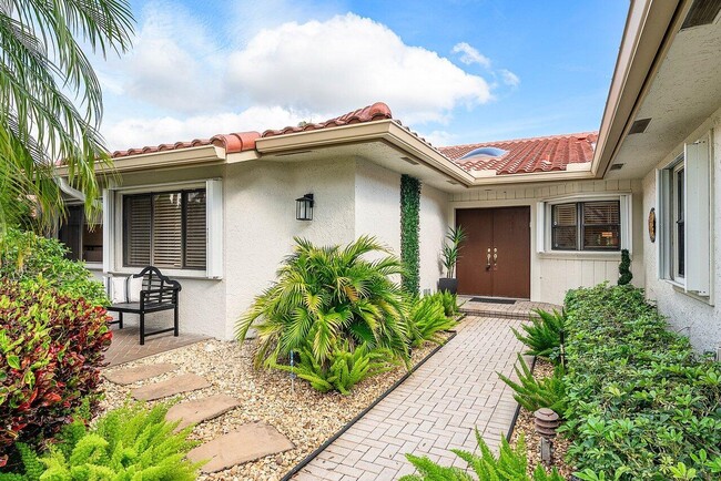 Photo - 18 Bristol Ln