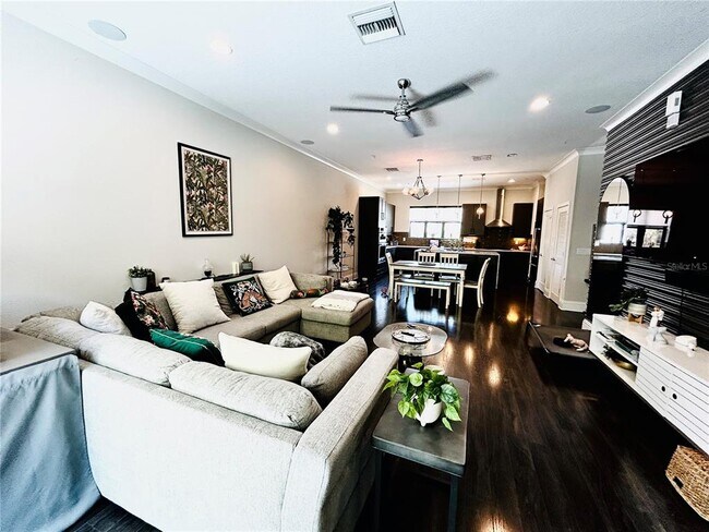 Photo - 919 Arlington Ave N