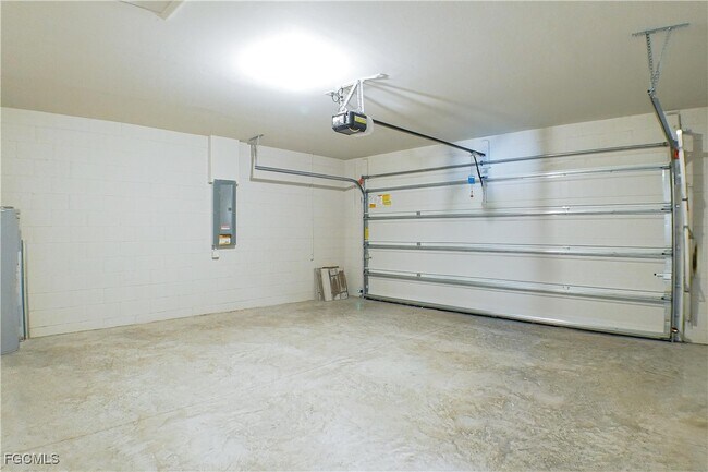 Photo - 10313 Meandering River Wy