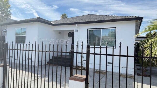 Building Photo - 1508 Norton St Rental