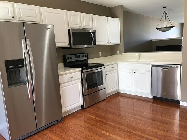 Photo - 3054 Camden Dr Townhome