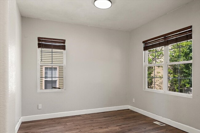 Photo - 2475 Saint Paul Dr