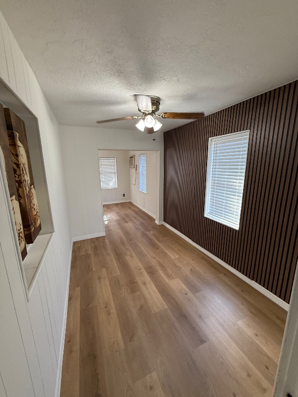 Photo - 935 21st St S