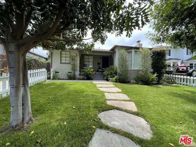 Photo - 8011 Stewart Ave