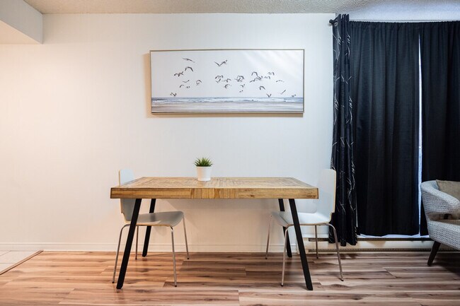 Photo - 1206 Rue Sanguinet Unit SI ID1261766P