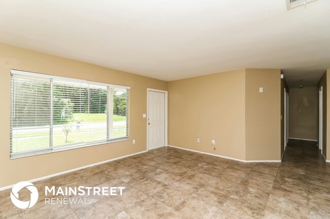 Photo - 3685 Avanti Cir