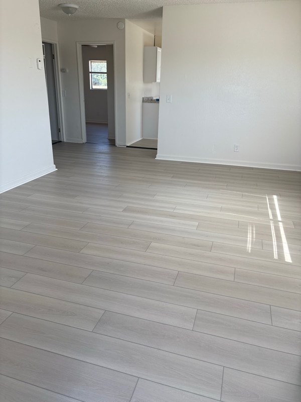 Photo - 1044 E Ave Q12 Unidad 3