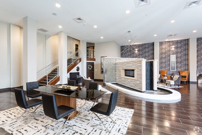 Clubhouse - 5300 Centre