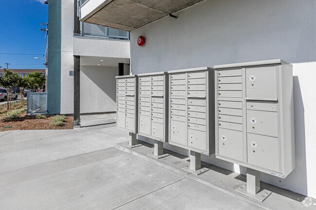 Mail Center