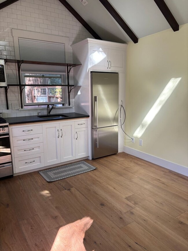 Photo - 9566 Main St Unit The Cottage