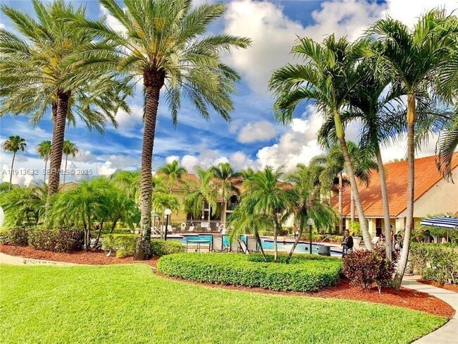 Building Photo - 1247 SW 46th Ave Unit 1310