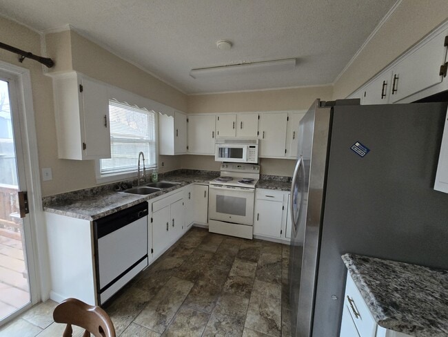 Photo - 7517 N Lydia Ave