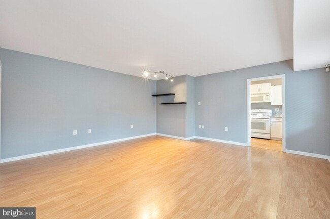 Photo - 10620 Weymouth St Unit 1