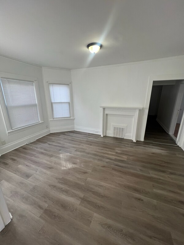 Photo - 51 Glenham St Unit 1