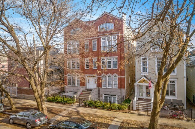 Photo - 2737 N Wayne Ave Unidad 1S