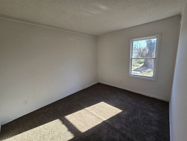 Photo - 2 bed 1 bath house!