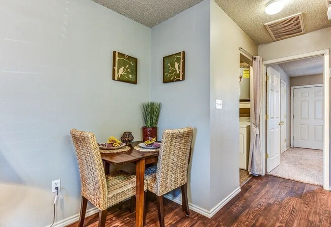 Photo - La Salle Villas