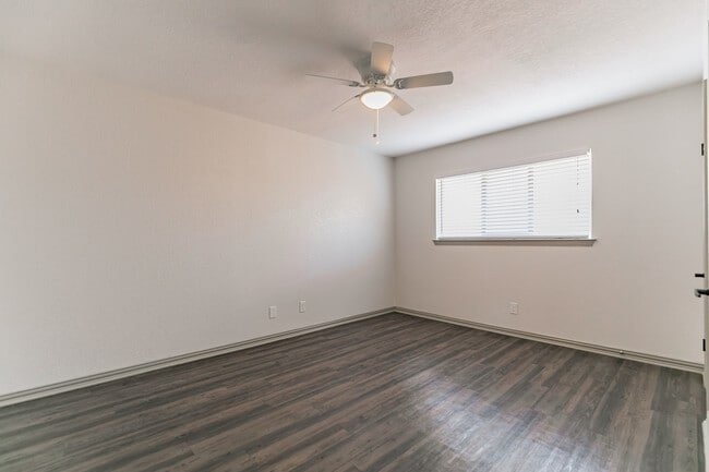 Photo - Colony House