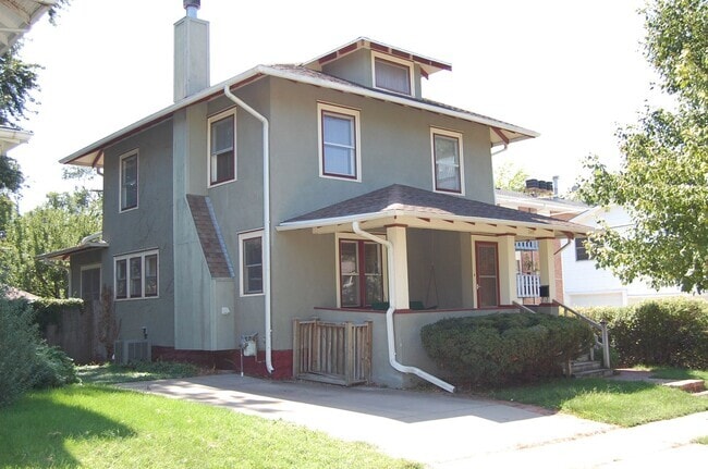 Building Photo - Classic charm in Near South! Rental