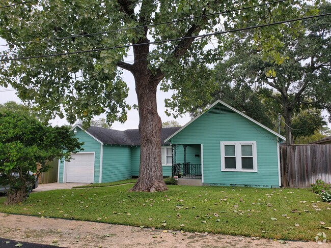 Building Photo - 1722 Tabor St Rental