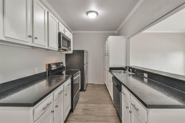 Photo - 329 E Washington Ave Unit 201