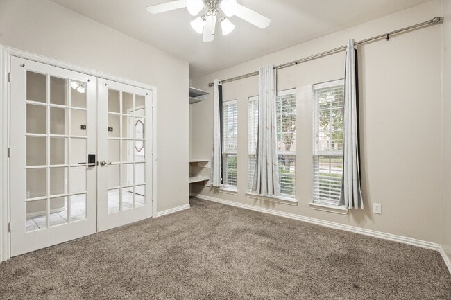 Photo - "Charming 4-Bed Home with Elegant Granite Touches & 2.5 Baths!"